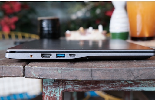 Acer Swift 3S là mẫu máy hiếm hoi trong tầm giá dưới 20 triệu có cổng kết nối ThunderBolt 3