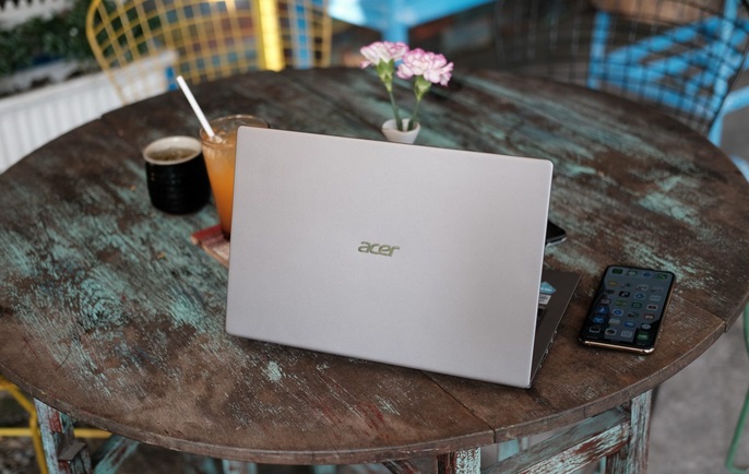 Ngoại hình khá đơn giản nhưng vô cùng sang trọng của Acer Swift 3