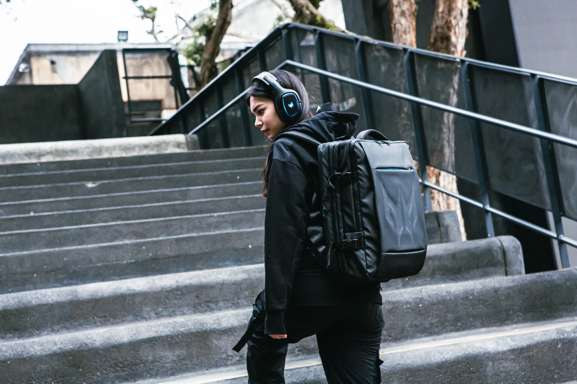 Balo Gaming Predator Robust Backpack - Acer Việt Nam - Lifestyle - 3