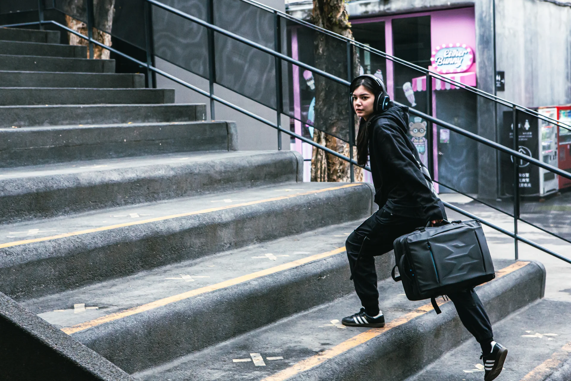 Balo Gaming Predator Robust Backpack - Acer Việt Nam - Lifestyle - 4